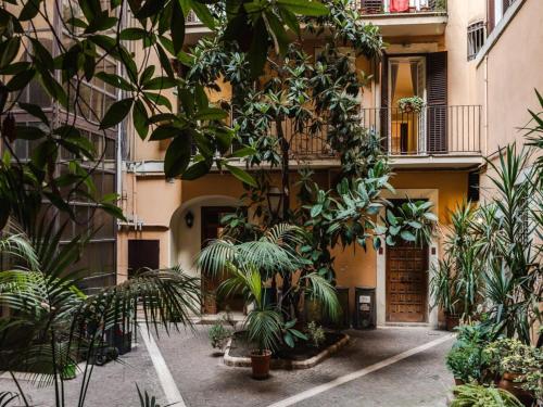 Modern Flat in Historic Rome Center
