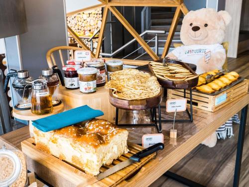 Jídlo v hotelu nebo okolí