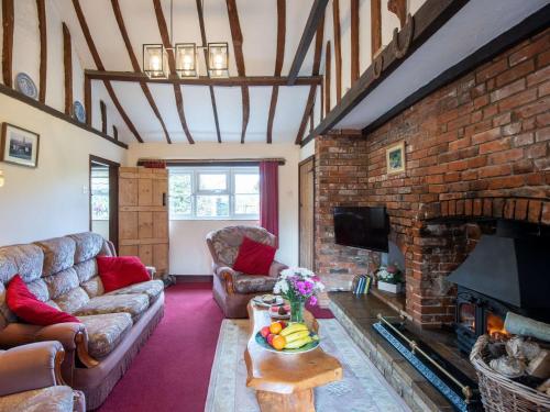 Galeriebild der Unterkunft 2 Bed in Geldeston HISN8 in Geldeston