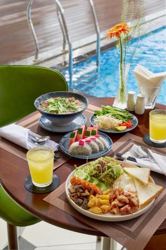 Φαγητό σε αυτό το ξενοδοχείο ή κάπου εκεί κοντά