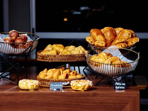 Hrana v oz. blizu hotela