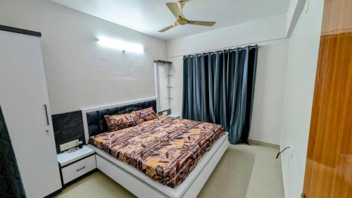 Giường trong phòng chung tại Jalsa Home Stay