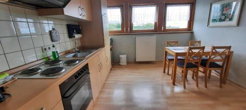 Köök või kööginurk majutusasutuses Ferienwohnung Schöne Aussicht