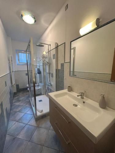 Bonola's Suite - M1 photo 4