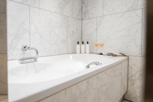 Grand Hyatt Berlin photo 115