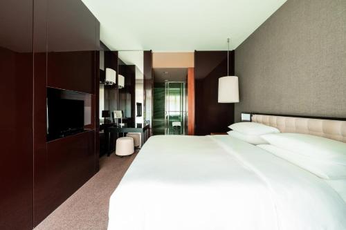 Grand Hyatt Berlin photo 78