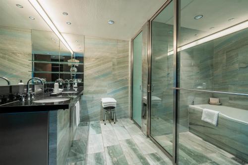 Grand Hyatt Berlin photo 85
