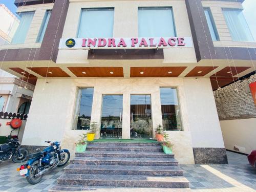 Rattasõit majutusasutuse Indra Palace aladel või selle läheduses