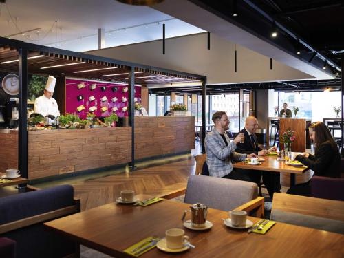 Oaspeți care stau la Novotel Poznan Centrum