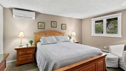 Postel nebo postele na pokoji v ubytování Alpine Escape by AvantStay On Camelback Mountain Near WaterparkAttractions