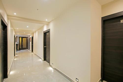 Imagine din galeria proprietății Hotel TUNIGHT în Ghaziabad