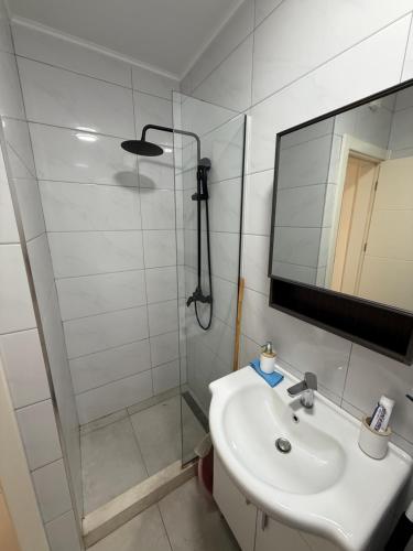 Imagen de la galería de Sea view apartment, en Bar