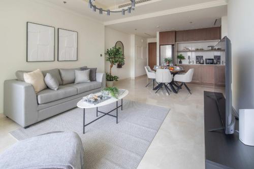 Frank Porter - Palace Beach Residence Tower 2