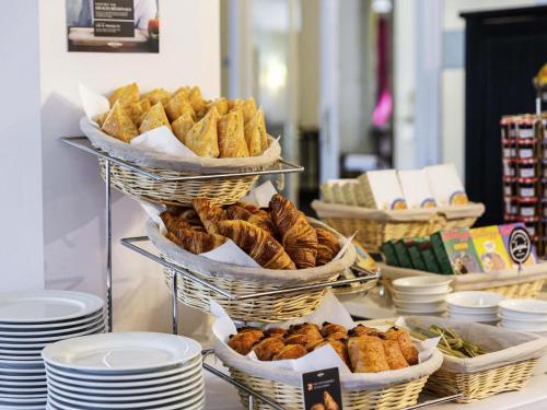 Jídlo v hotelu nebo okolí