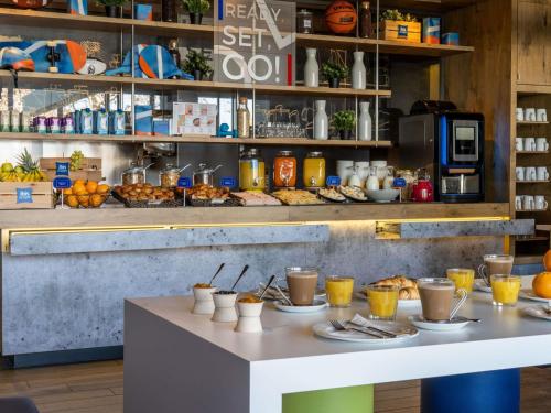 Jídlo v hotelu nebo okolí