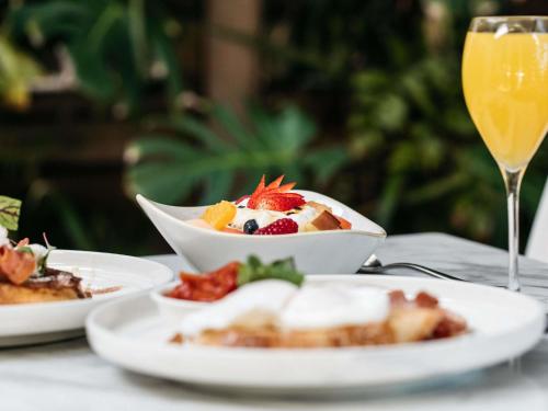 Φαγητό σε αυτό το ξενοδοχείο ή κάπου εκεί κοντά