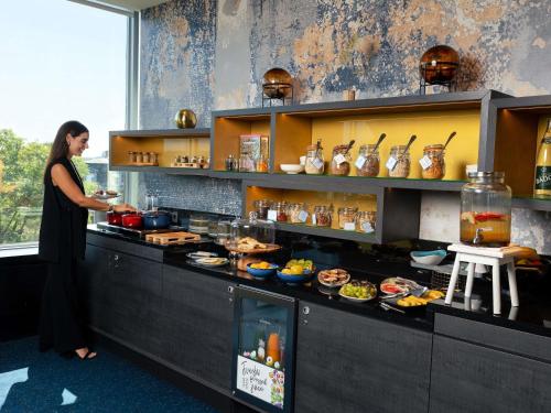 Comida en o cerca de este hotel