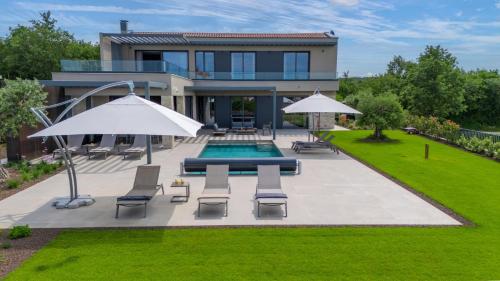 Villa Visignano with Sea & Old Town Views by AdriaticLuxuryVillas