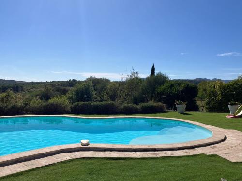 Belle villa piscine campagne au calme