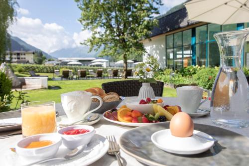 Jídlo v hotelu nebo okolí