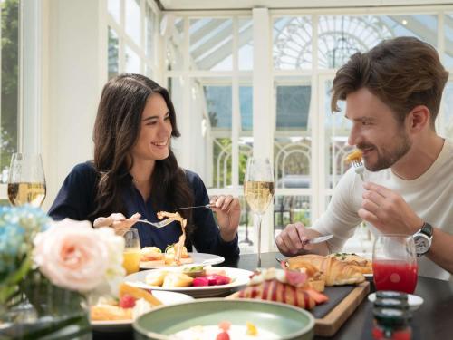 酒店内部或周边提供的食物