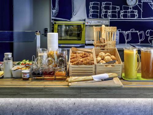 Jídlo v hotelu nebo okolí