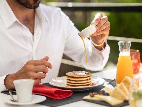 Φαγητό σε αυτό το ξενοδοχείο ή κάπου εκεί κοντά