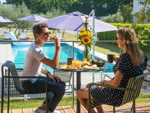 Đồ ăn tại/gần khách sạn