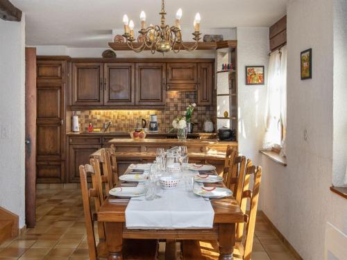 Fotografie z fotogalerie ubytování Chalet Véronique by Interhome v destinaci Ovronnaz