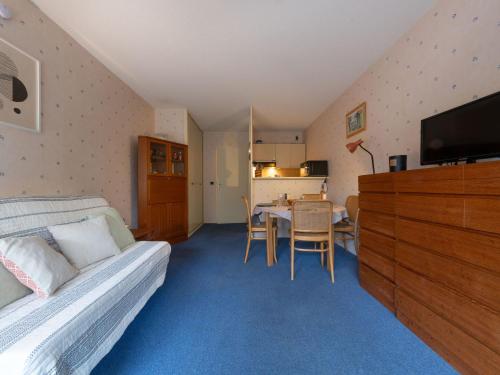 Studio Eugénie-4 by Interhome