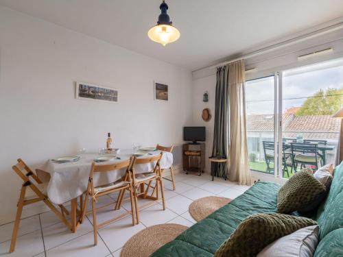 Apartment Les Oyats by Interhome