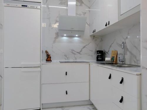 Modern studio in downtown Torremolinos, close to the beach