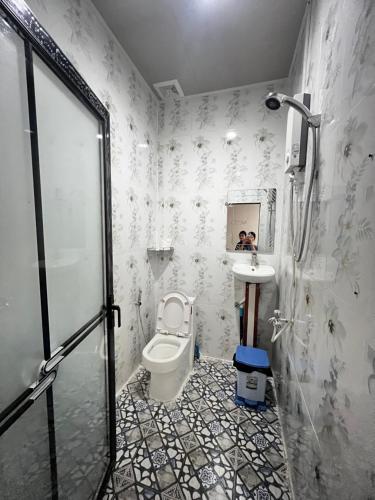 Et badeværelse på Seaview Guesthouse