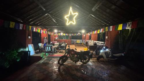 Restaurace v ubytování River Edge Resort & Café