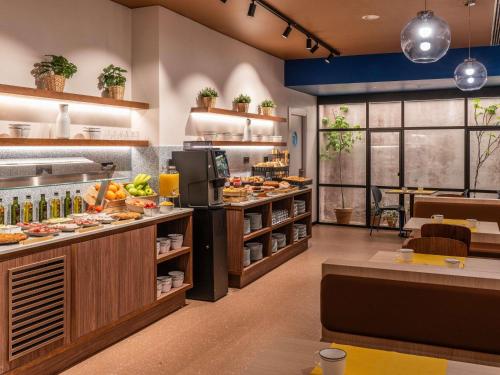 Jídlo v hotelu nebo okolí