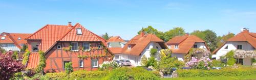 Gallery image of Birkmaase 12 Kapitänshaus Jacqueline 4-Sterne Komfort Maisonette im OG rechts in Zingst