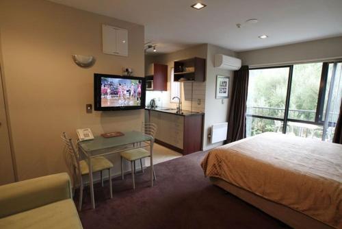 Μια τηλεόραση ή/και κέντρο ψυχαγωγίας στο Athena Motel