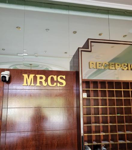 a mrs sign on the side of a door at My Rooms City Hotel Camino de Santiago in Castrillo del Val