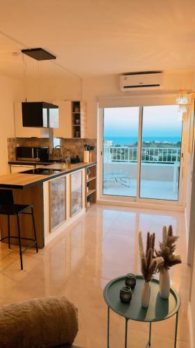 Ocean View Skyline Apartment ‚Hakuna Matata‘