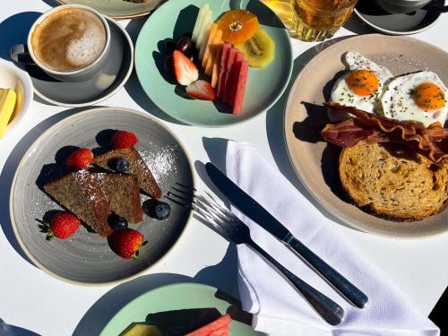 Φαγητό σε αυτό το ξενοδοχείο ή κάπου εκεί κοντά