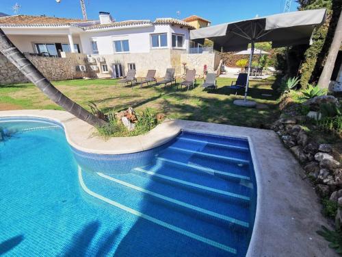 Modern villa close to Fontanilla Beach
