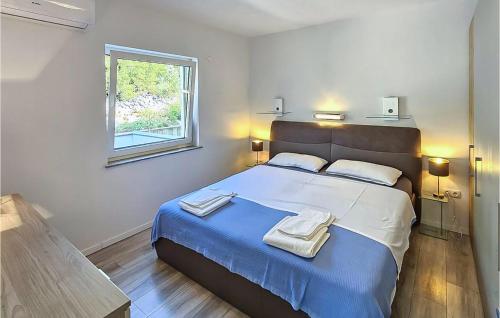 Stunning Home In Ladvic