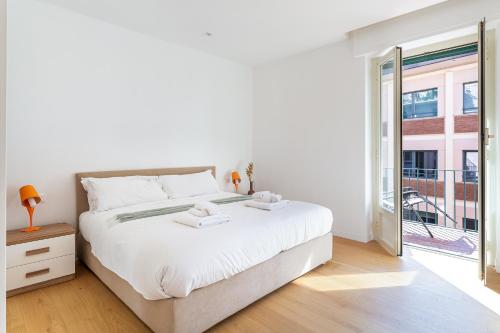 iFlat New AmoR Colosseum Suites