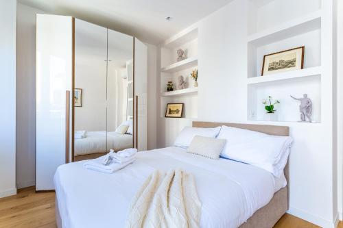 iFlat New AmoR Colosseum Suites
