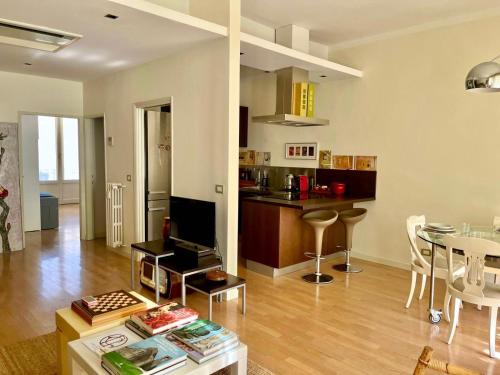 Penthouse Arno river