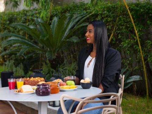 Jídlo v hotelu nebo okolí