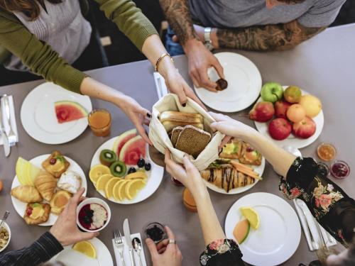 Φαγητό σε αυτό το ξενοδοχείο ή κάπου εκεί κοντά