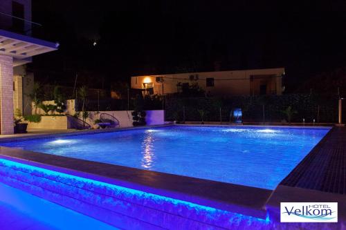 Gallery image of Hotel Velkom in Sutomore