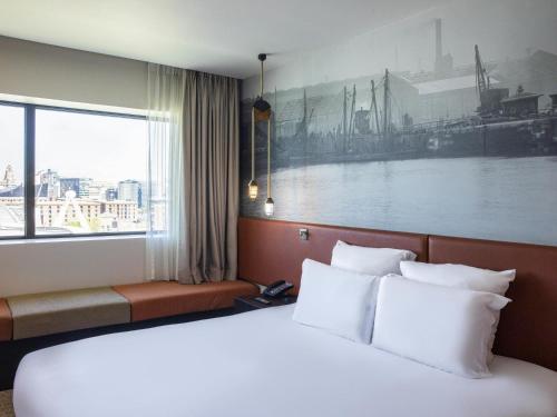 Pullman Liverpool photo 53