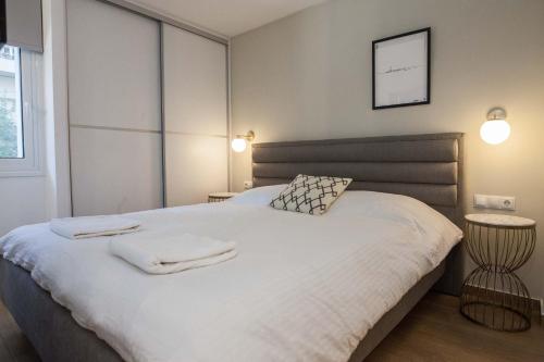 Fresh Modern 1 Bd Apt in Quiet Agia Paraskevi
